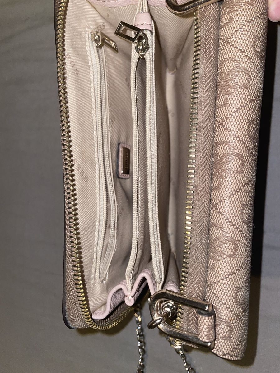 Guess Taschen für Damen: Guess mini Tasche – Gebraucht aus Münchenstein von ali_ff75 1