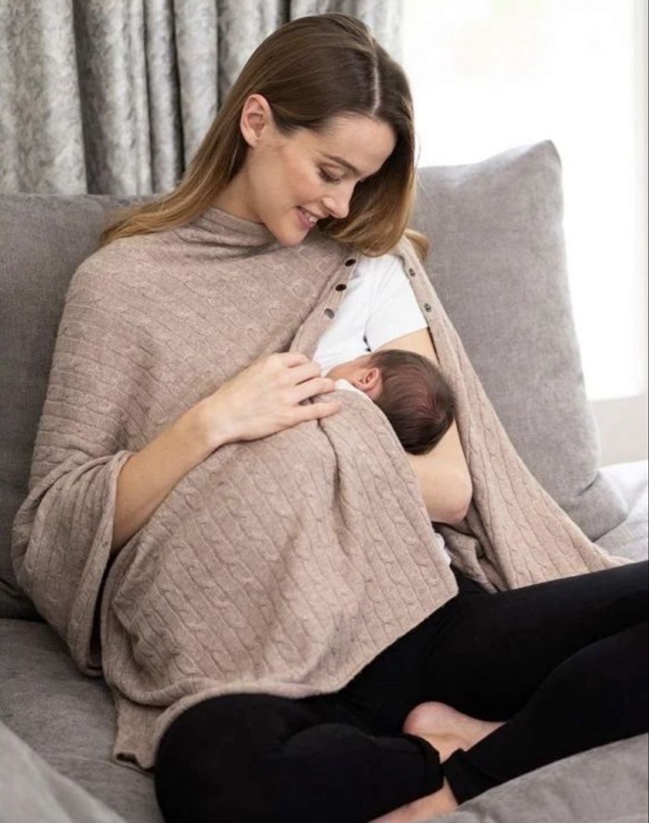 Altro in Moda donna: Stillponcho beige Zopfmuster Grösse One Size – Usato da Niederteufen venduto da sophia2025