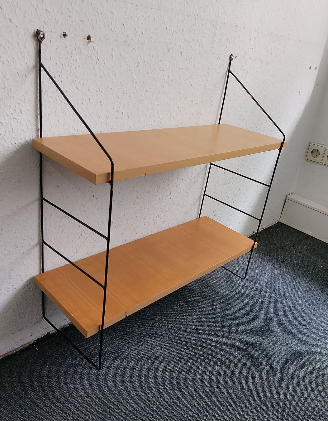 Scaffali: Stringregal Vintagelook 70er Jahre Vintage Möbel – Usato da St. Gallen venduto da EastLakeConcept 2