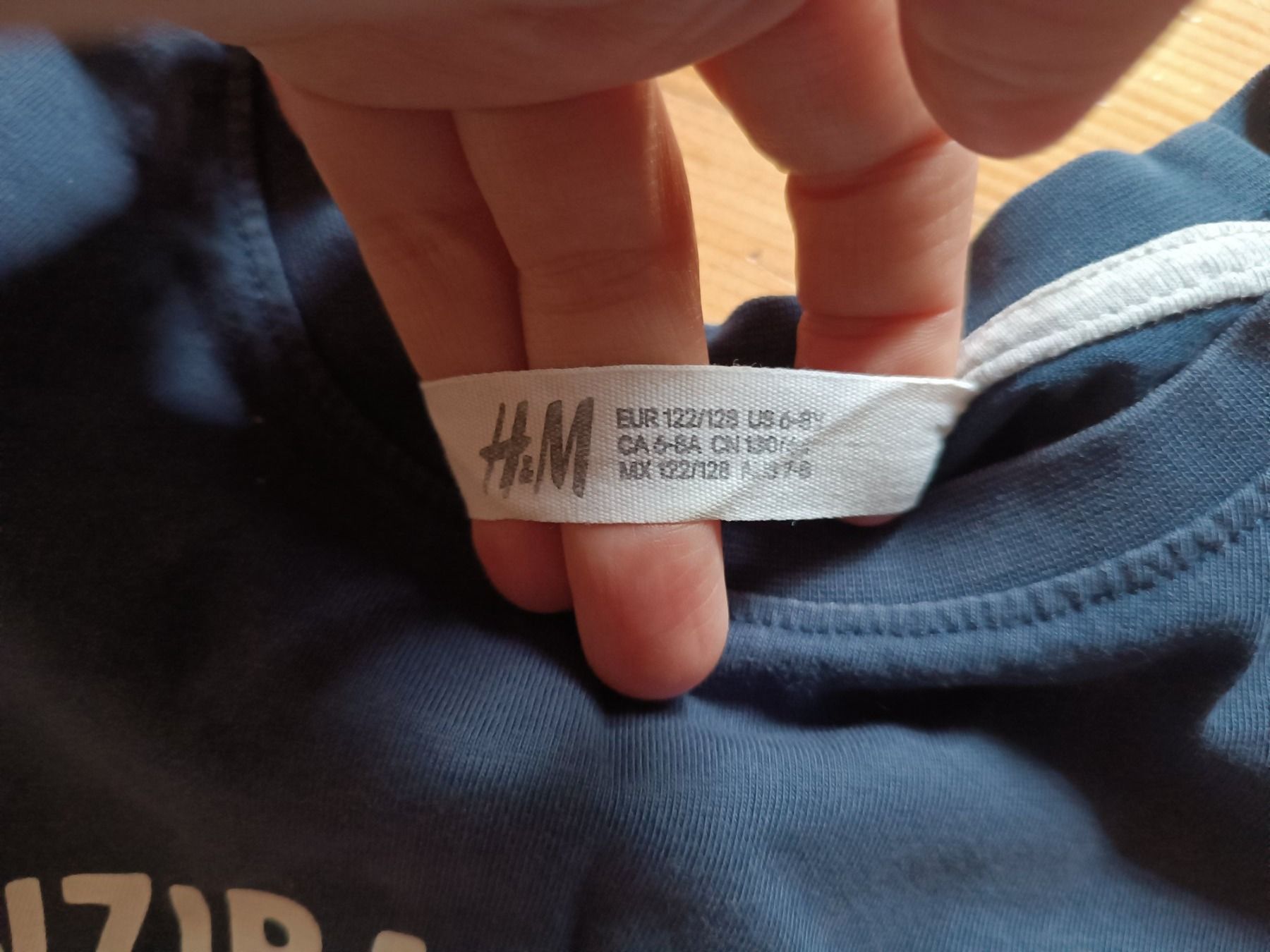 H&M Camicie, T-shirt & Polo: 2 T-shirts – Usato da Basel venduto da mon_7m8h 2