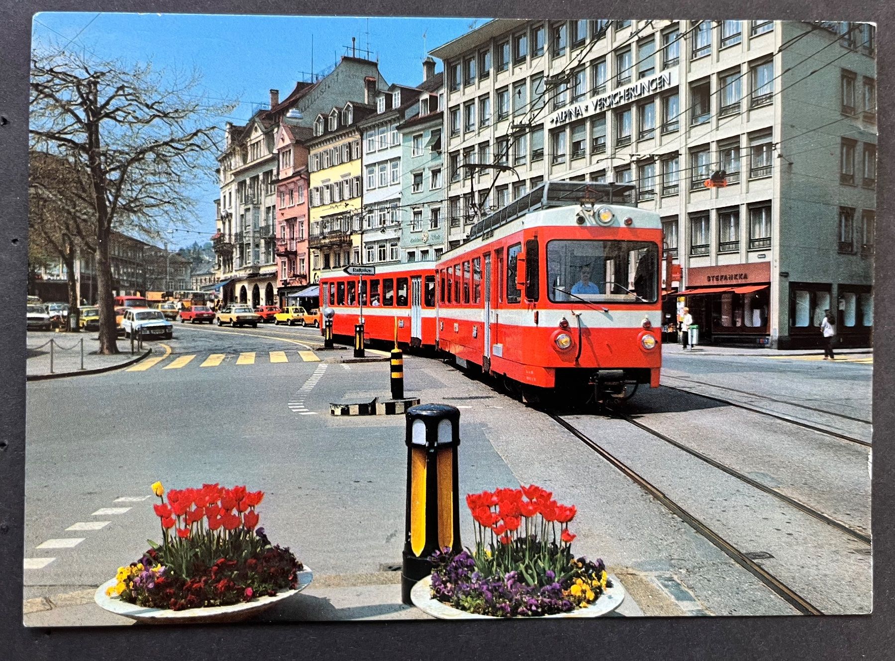 Cartoline postali: St. Gallen Marktplatz, Trogenerbahn, Oldtimer Autos – Usato da Ostermundigen venduto da DaxKarten-75