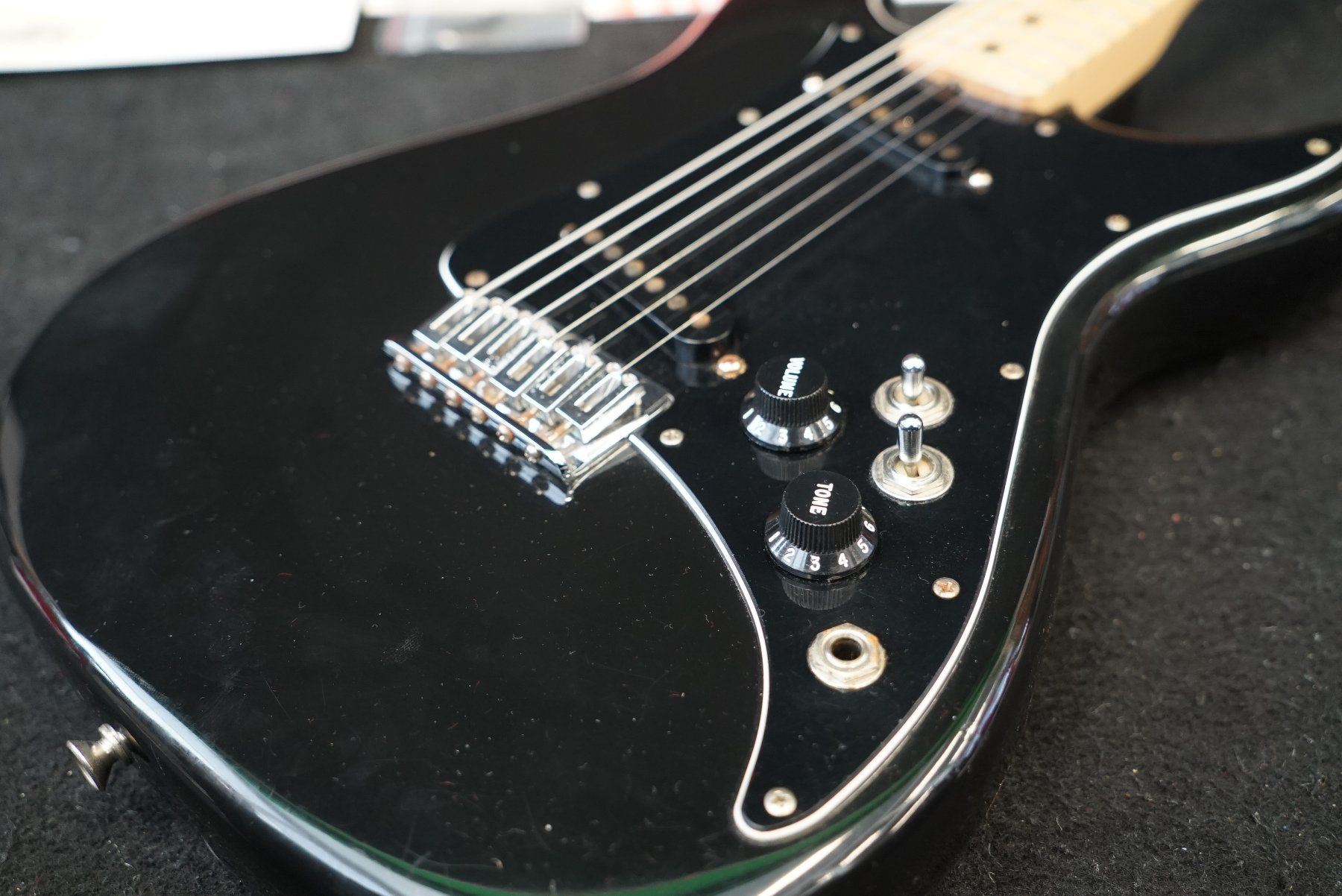 Fender Strumenti musicali: Fender Lead II Black 1980 koffer original – Usato da Ortschwaben venduto da Musictrade 2