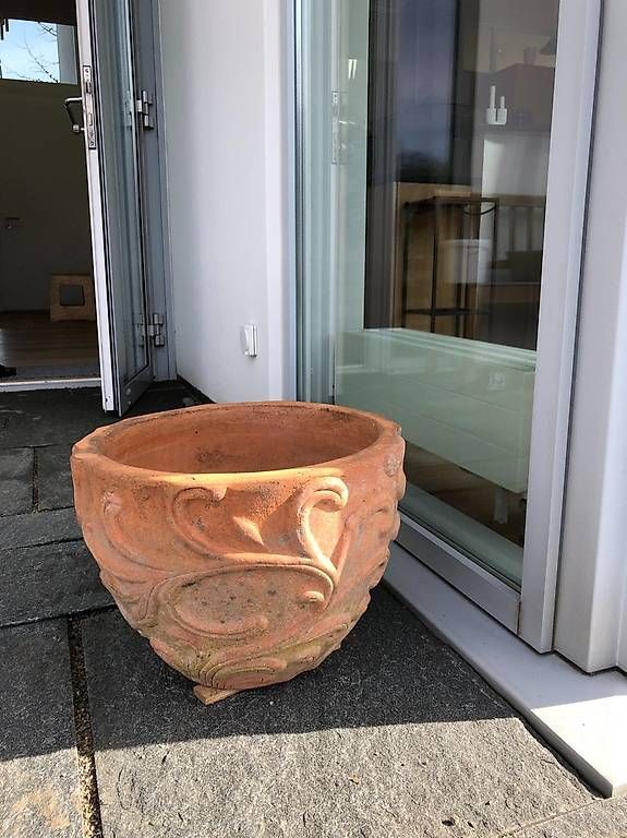Vasi per fiori: Wunderschöner, grosser Terracotta-Pflanztopf – Usato da Dällikon venduto da Spili20 2