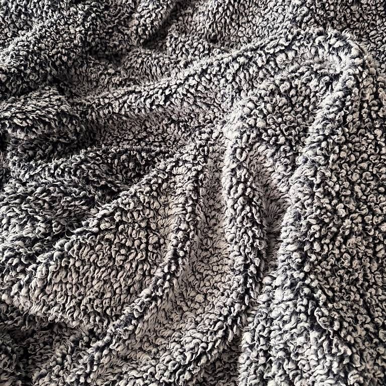 Decken: Polyester Kuscheldecke – Gebraucht aus Solothurn von Juliasju 2