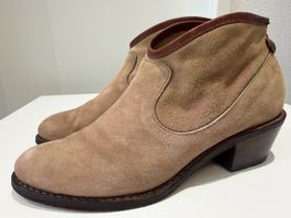 Fiorentini + Baker Ankle Boots Wildleder – Made in Italy