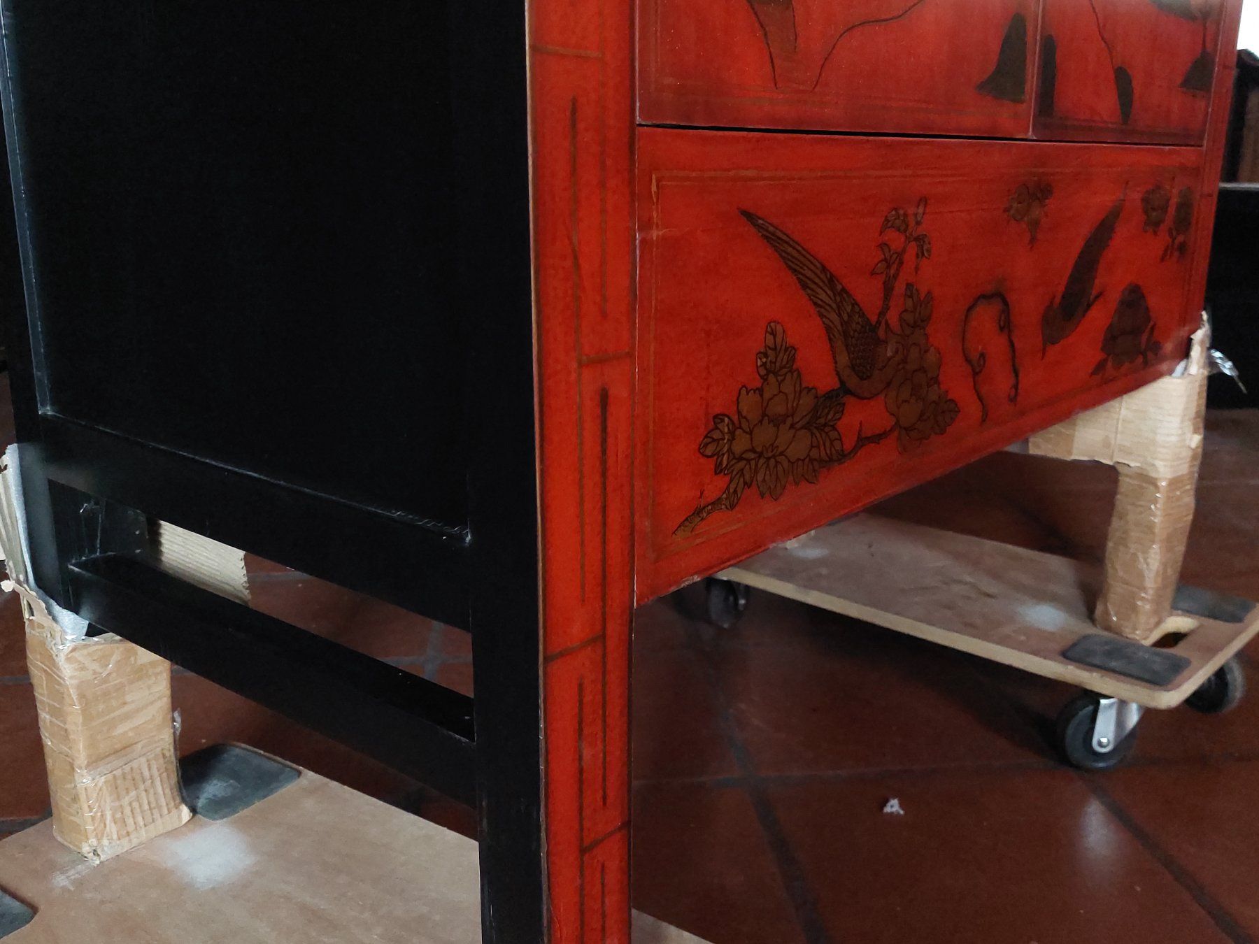 Armadi: Asiatischer Schrank rot – Nuovo (secondo la descrizione) da Cham venduto da mjg1901 4