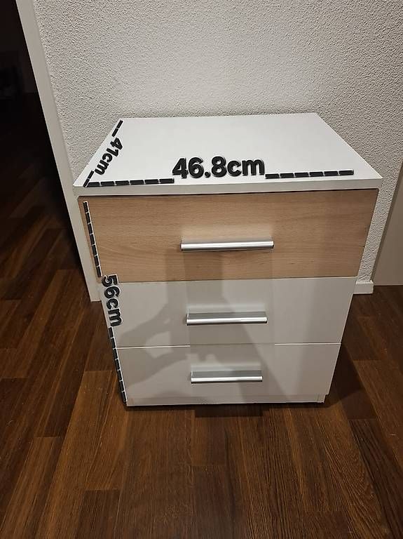Nachttische: Nachttisch Holz/Weiss mit 3 Schubladen – Gebraucht aus Villmergen von DAGA_9796 1