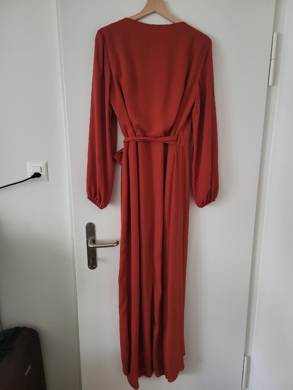 Vestiti: Rotes Wickelkleid (True Violet) – Usato da Zürich venduto da schaninboe 2