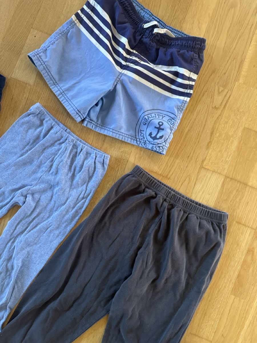 Hosen: Jungen Hosen 134/140 – Gebraucht aus Wädenswil von dorodi 2