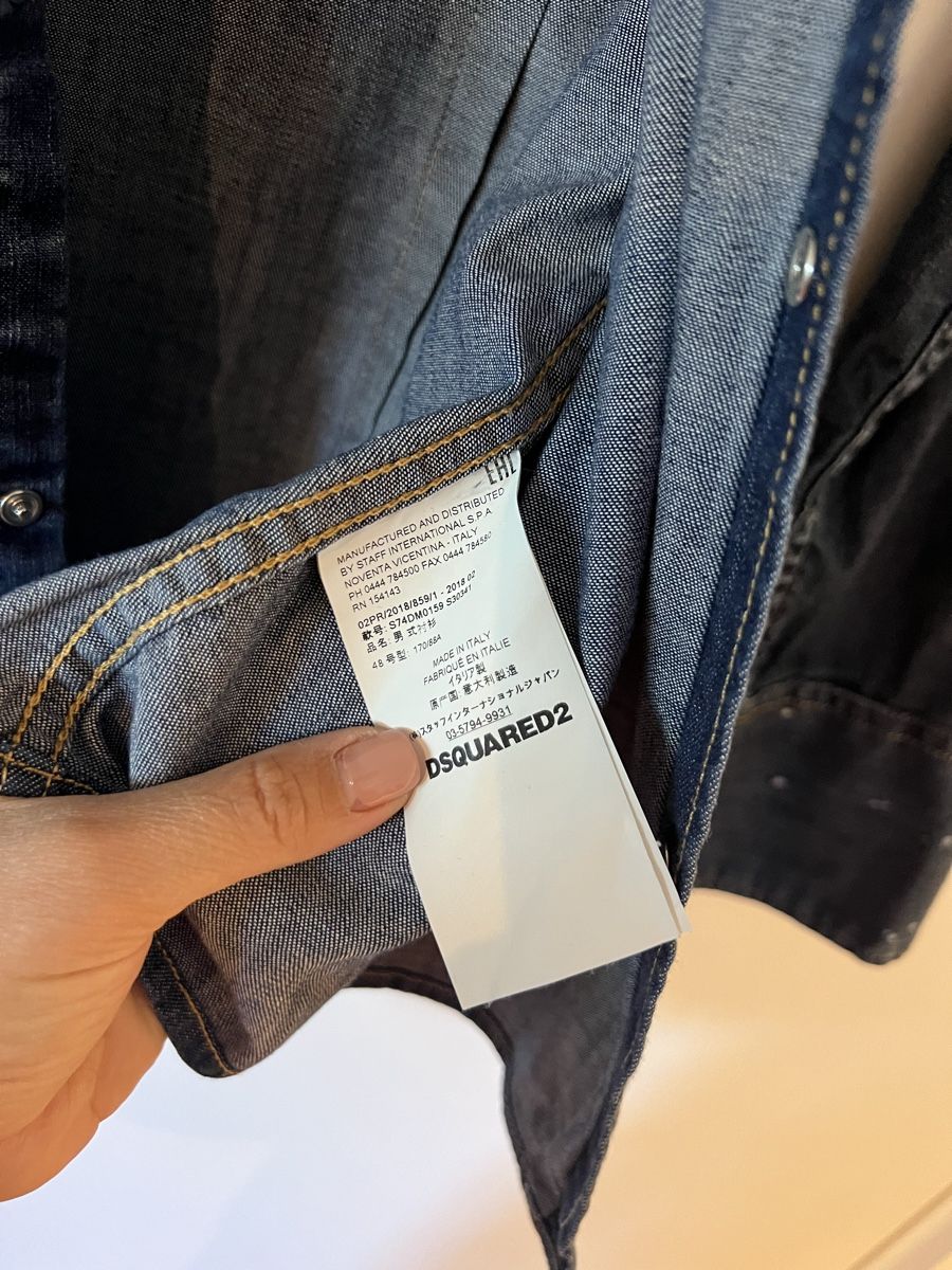 Dsquared2 Giacche: Dsquared2 Denim Shirt - Iconic Design, Size 48 - Spring! – Usato da Reinach BL venduto da K.zh.A 2