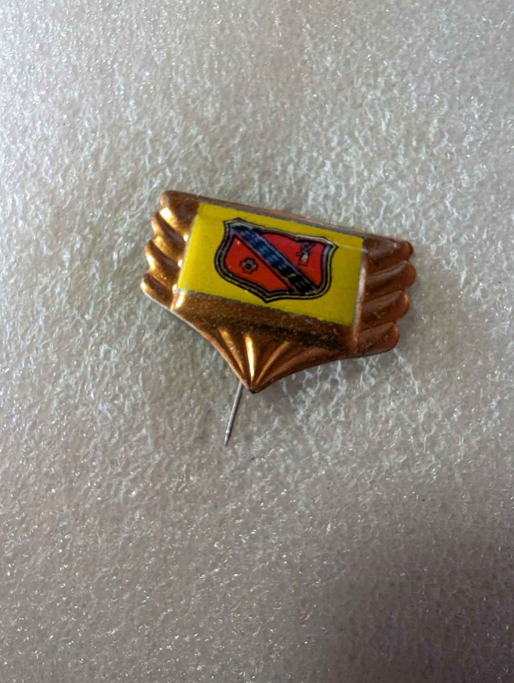 Placchette & Badge: Anstecknadel 39: – Usato da Oppligen venduto da Pin-Fall-Shop