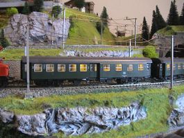 5 Personenwagen Roco