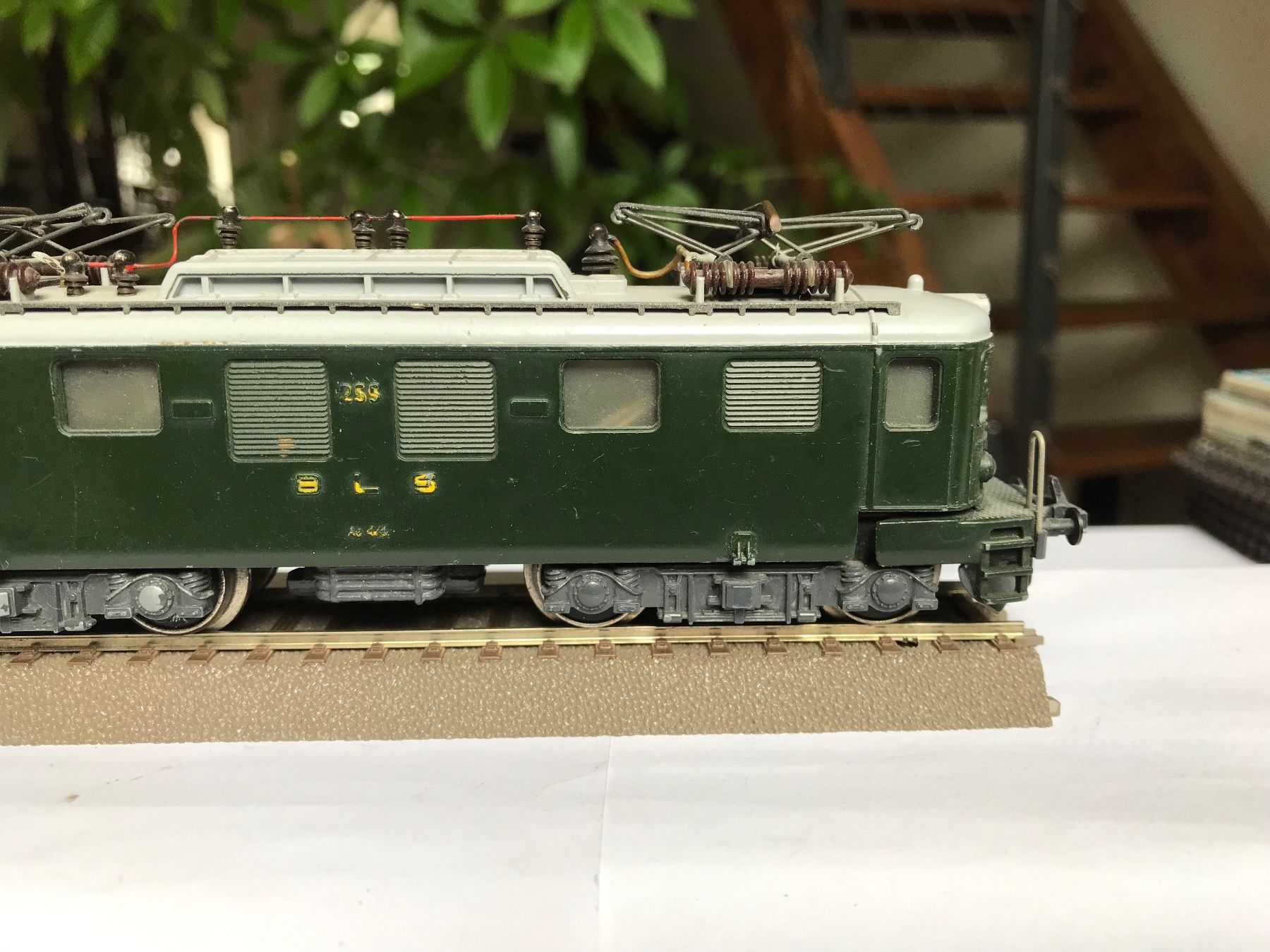 Trix Modellini di ferrovie: trix express Ae 4/4 der BLS dunkelgrün – Usato da liestal venduto da makai05 2
