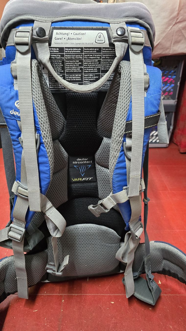 Deuter Marsupi portabebè: Tragerucksack Deuter Aircontact VariFit – Usato da Boppelsen venduto da Tomsagiplatz 1