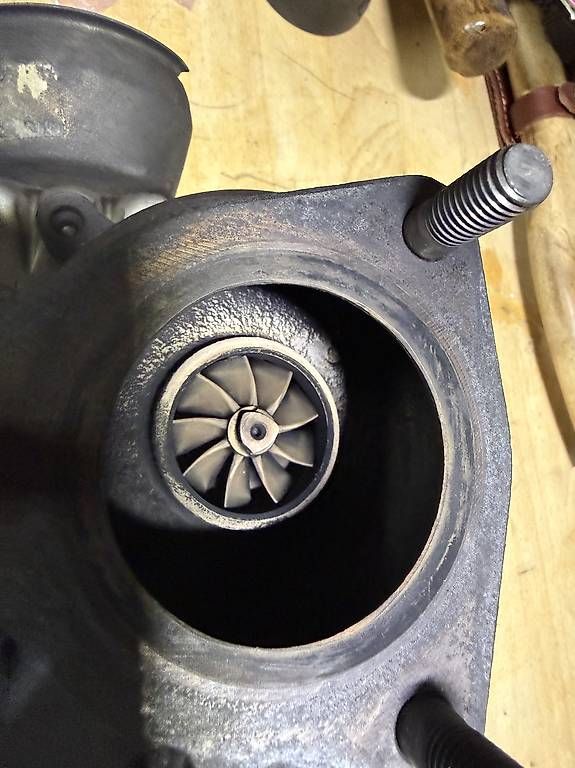 Alle Autoersatzteile: Turbolader Volvo D5 – Gebraucht aus Naters von brunteles 1