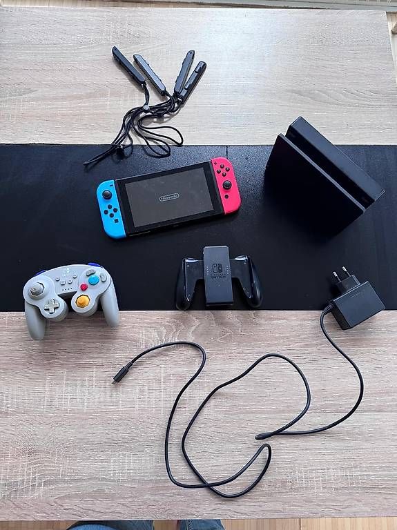 Konsolen: Lot Switch 1 – Gebraucht aus Fribourg von Almba1997