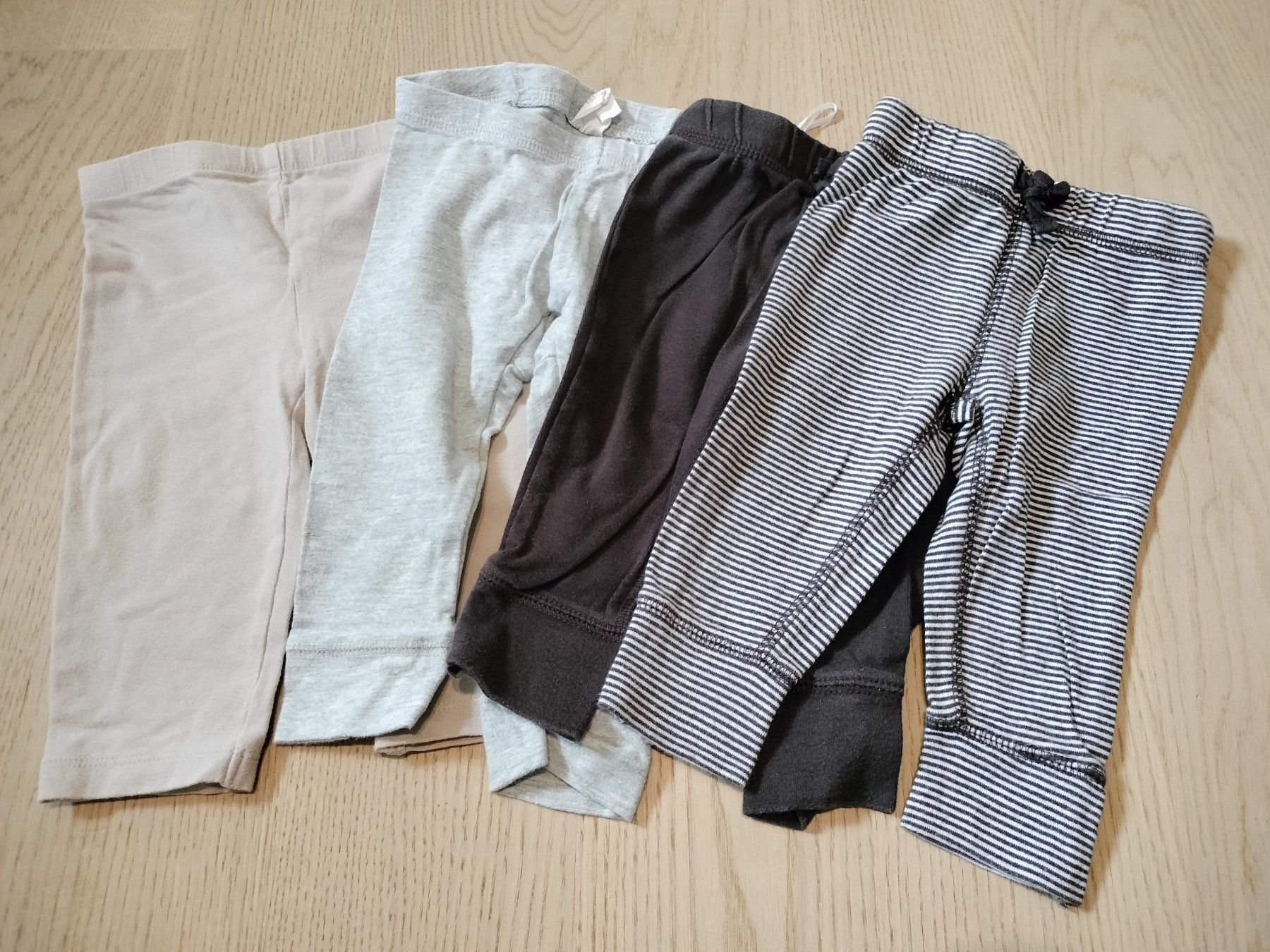 Pantaloni: 4x Hosen Grösse 74 – Usato da Neftenbach venduto da TheKringel