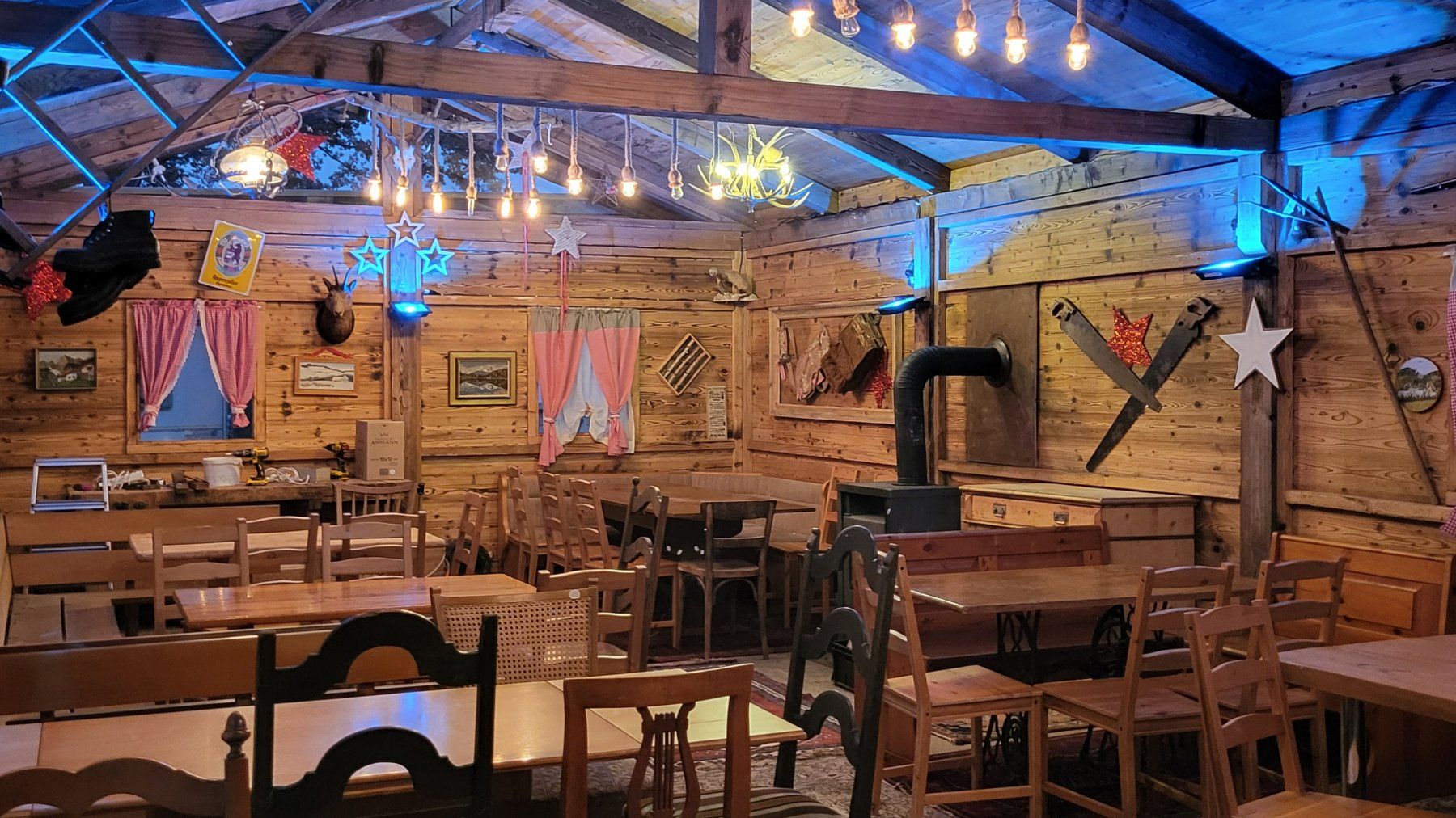 Articoli in legno: Fondue- & Raclettechalet Alphütte – Usato da Rheineck venduto da inf_kv7d 5