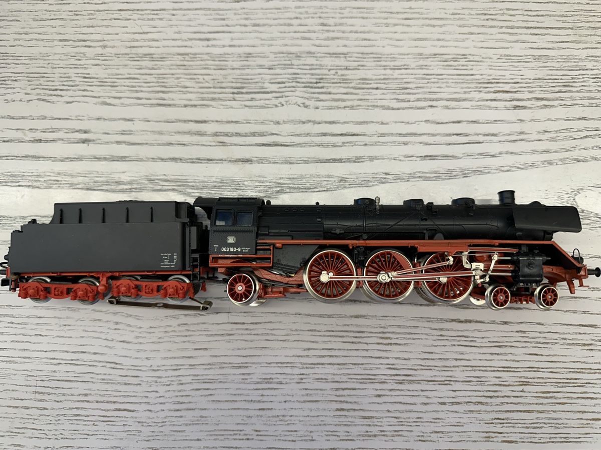 Märklin Trains électriques: Märklin 3085 DB BR 03 mit Dampfgenerator – D'occasion à Lupsingen par New-Haven 4