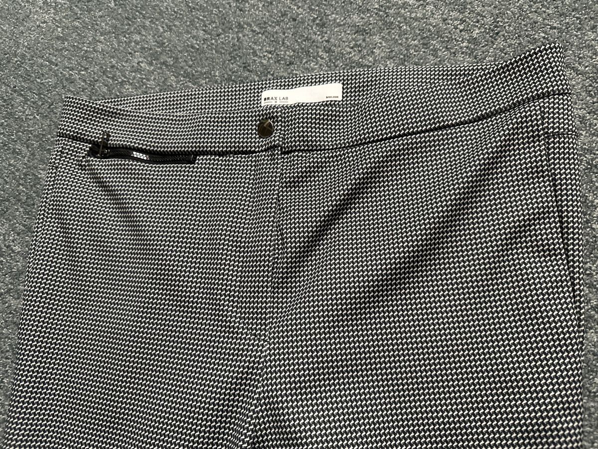 Brax Pantaloni: Hose BRAX schwarz kariert Gr 42 – Nuovo (secondo la descrizione) da Baltschieder venduto da YmroBe 1