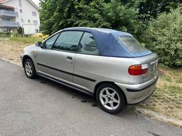 Voiture ancienne pour collectionneur