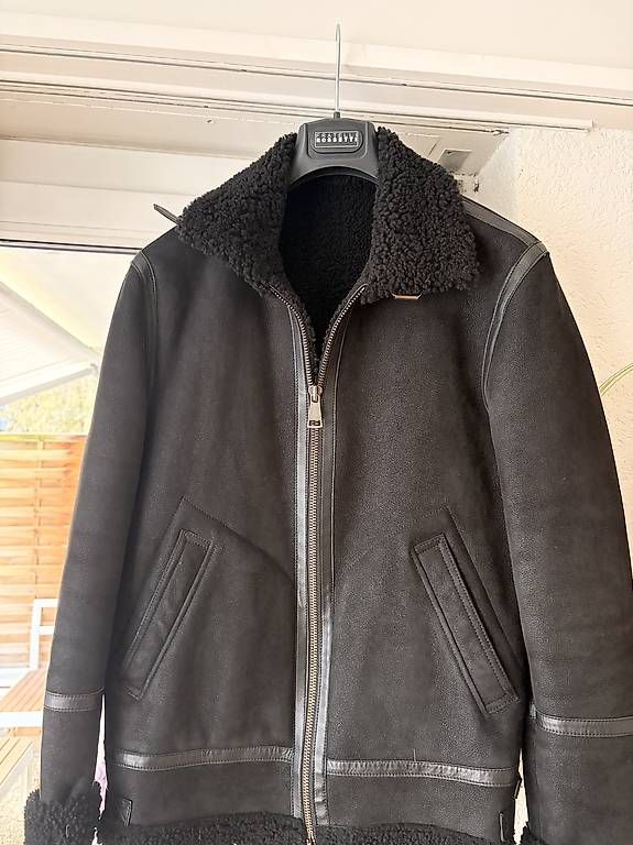 Giacche: Schwarze Lederjacke Grösse 48 – Usato da Bern venduto da Ueru 1