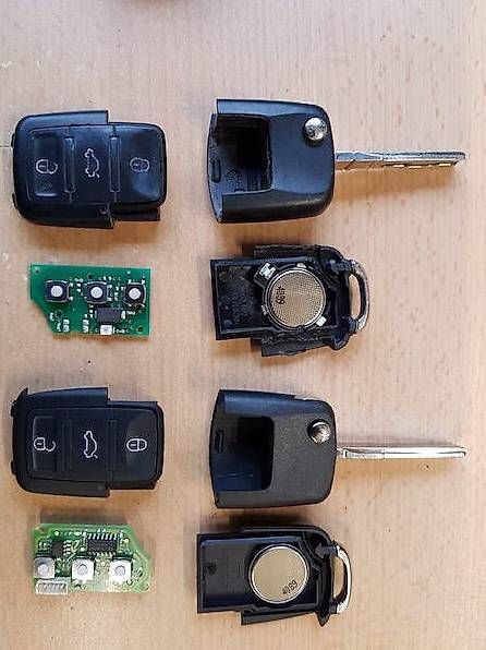 Alle Autoersatzteile: Schlüssel kopieren, wegfahrsperre Programmierung  – Gebraucht aus Egolzwil von nag_g6sx 1