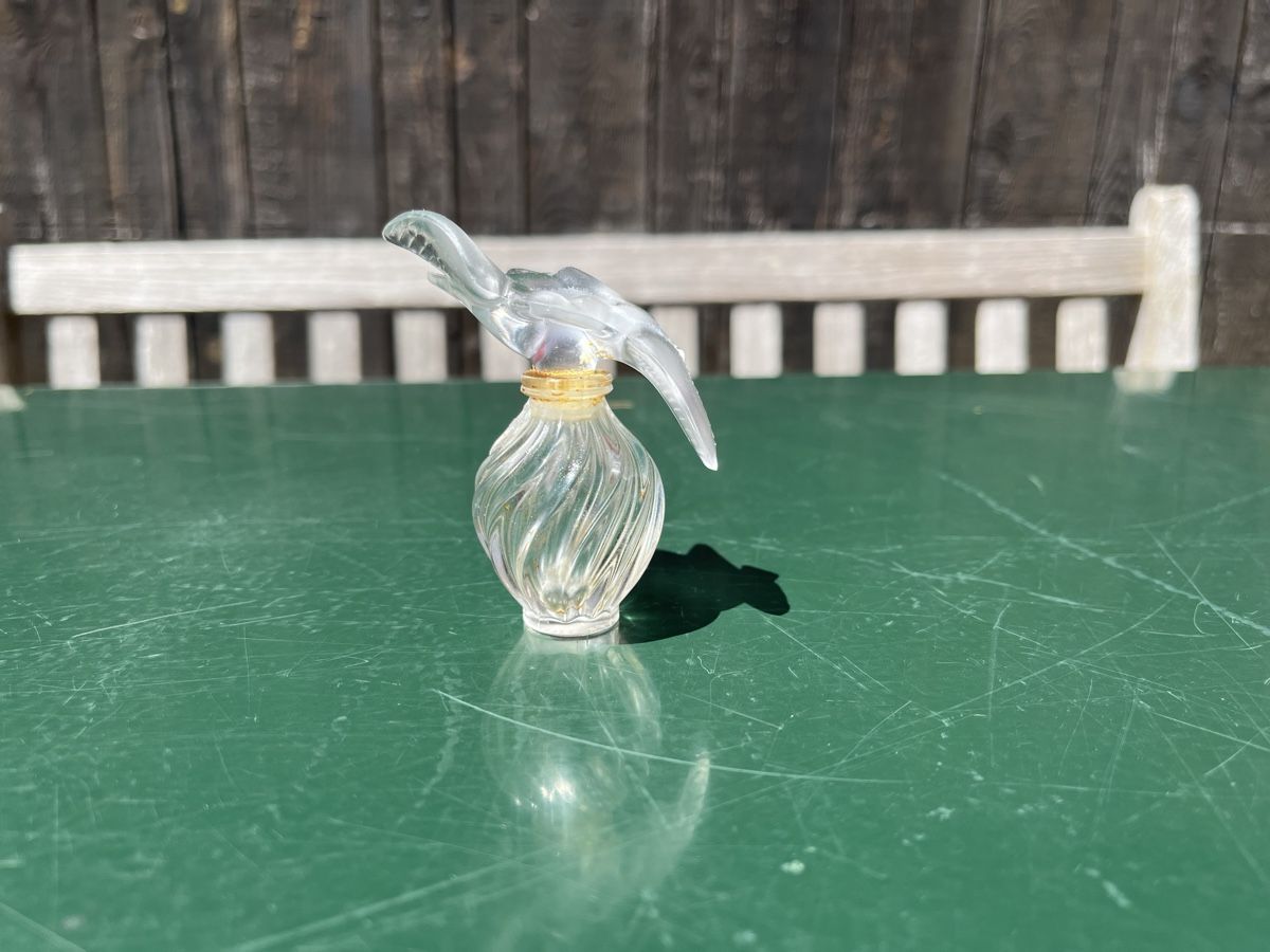 Lalique Bicchieri: Lalique Vogel Figur und Flakon – Usato da Otelfingen venduto da Yossi-68 5