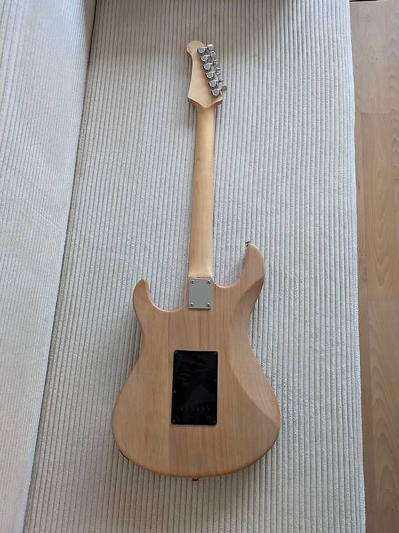 Instruments de musique: Yamaha Pacifica 112J E-Gitarre inkl. Case – D'occasion à Birsfelden par har_6rvf 1