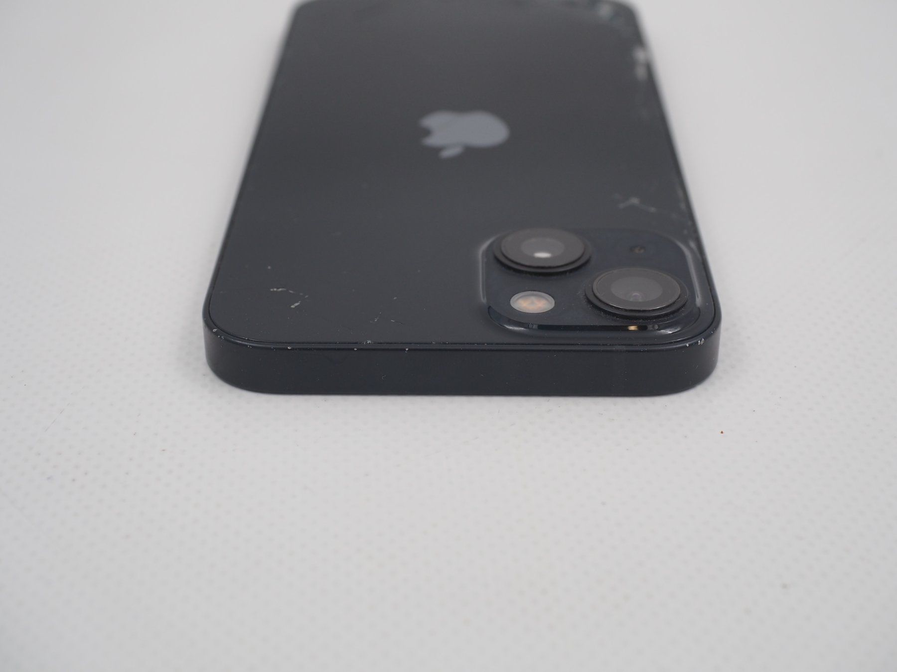 Apple Telefoni cellulari / Smartphones: APPLE iPhone 13 iCloud gesperrt (26060733) – Difettoso da Zürich venduto da fundsachenverkauf 5