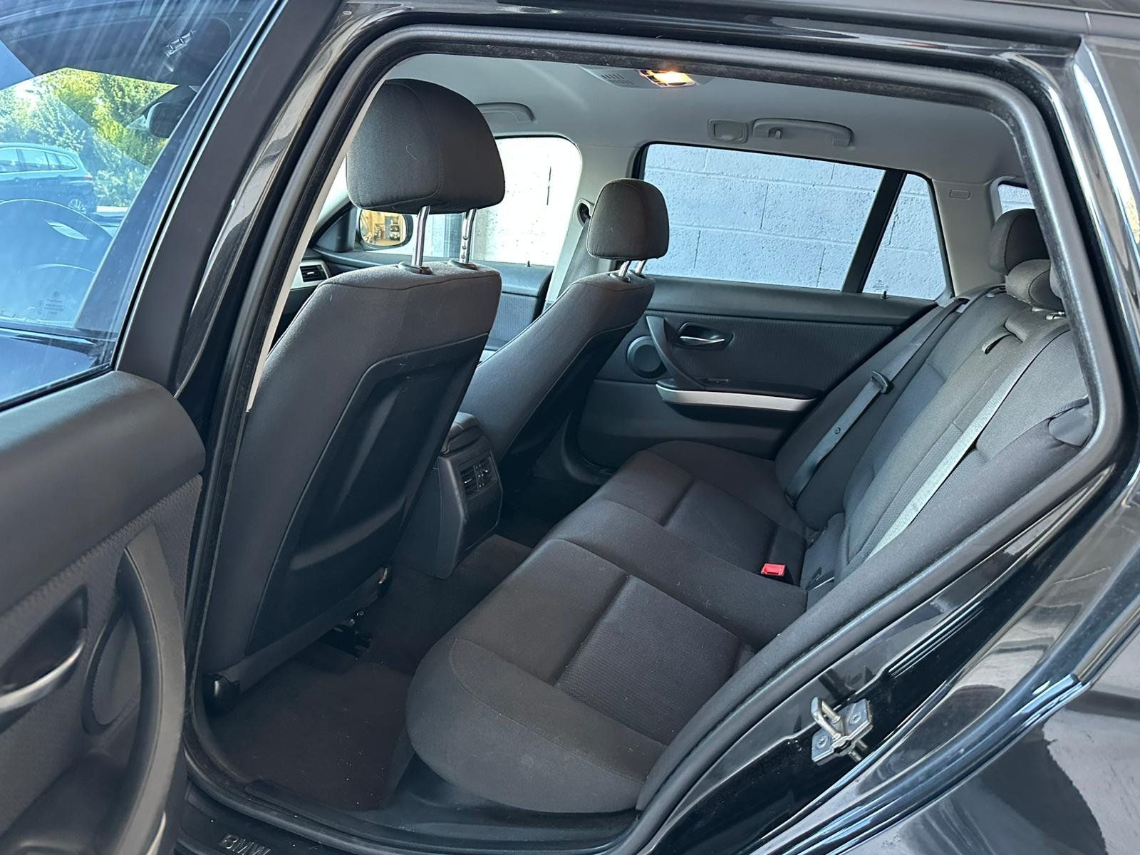 BMW Autos: BMW 318i Touring – Gebraucht aus Aclens von sobacopeludo 3