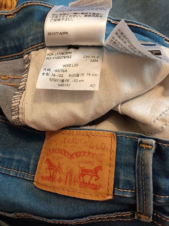 Levi's Jeans: Blaue Jeans von Levi's W30 L30 – Gebraucht aus Zürich von Melianea 3