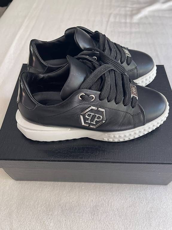 Philipp Plein Scarpe per ragazzi: Philipp Plein – Usato da Kloten venduto da Teo-Alex