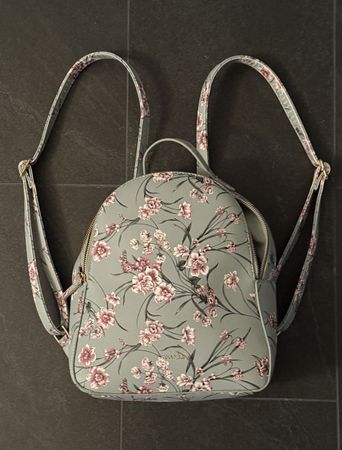 Grüner Rucksack Blumenmuster