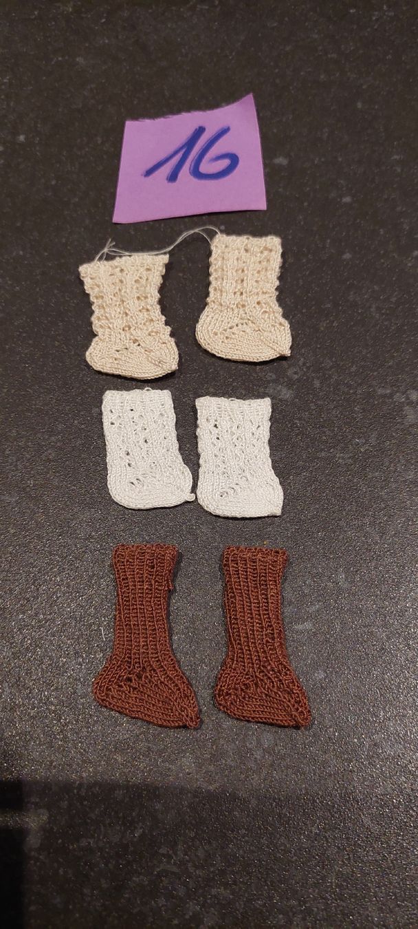 Puppen: 3Paar neue Puppensöckli – Neu (gemäss Beschreibung) aus Muri AG von nindo1