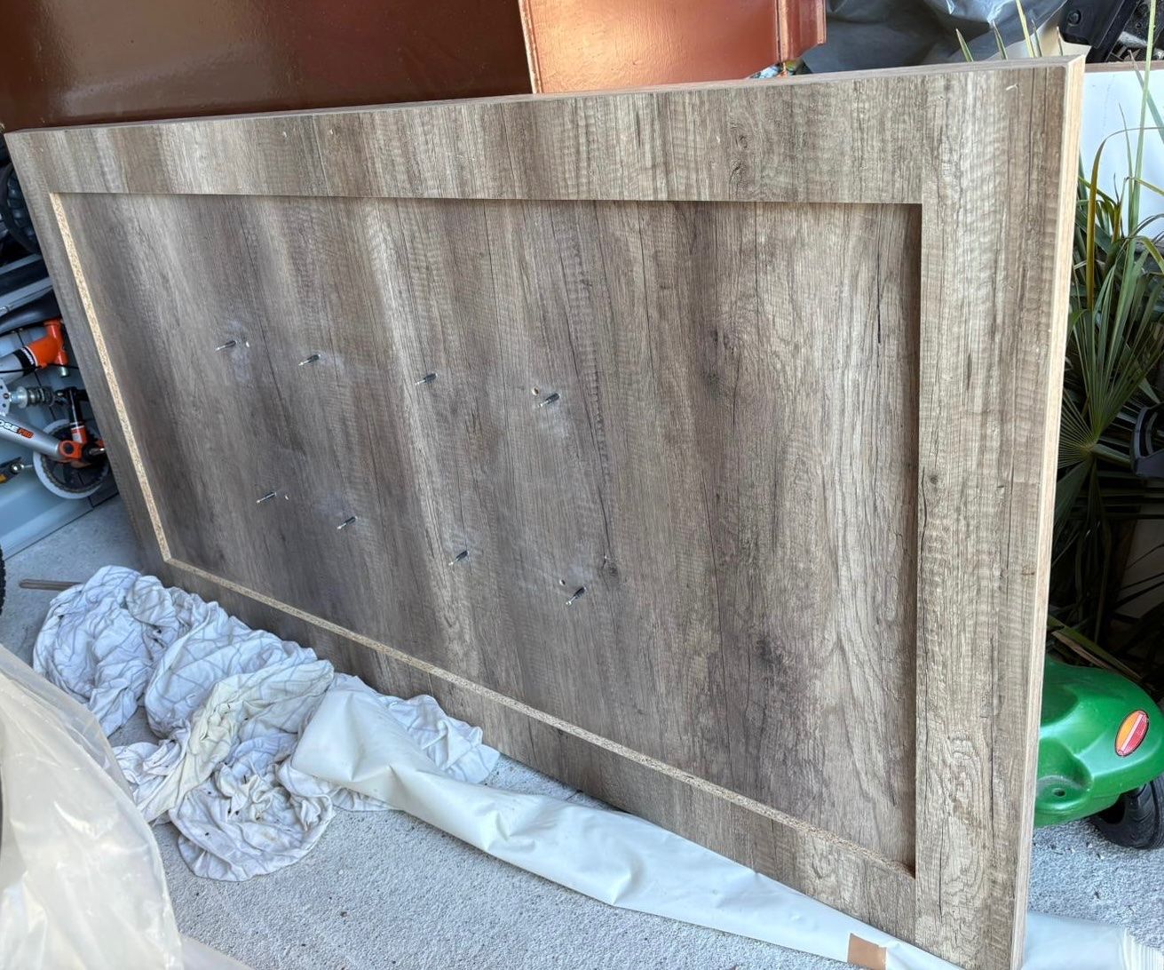 Tische: Table d’intérieur en bois plaqué neuve – Neu (gemäss Beschreibung) aus Nyon von schoettlij 4