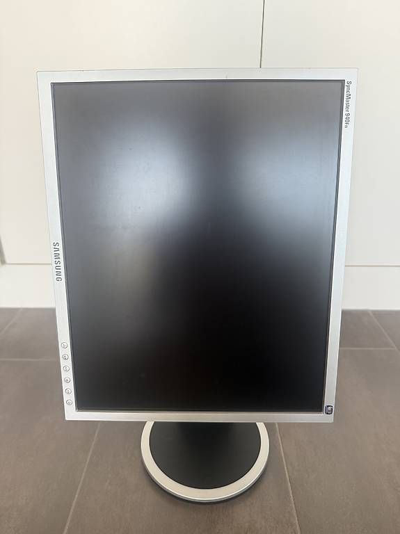 Monitor: Monitor Samsung syncmaster 940Fn 19'' – Usato da Stachen venduto da maf_5cnd 1