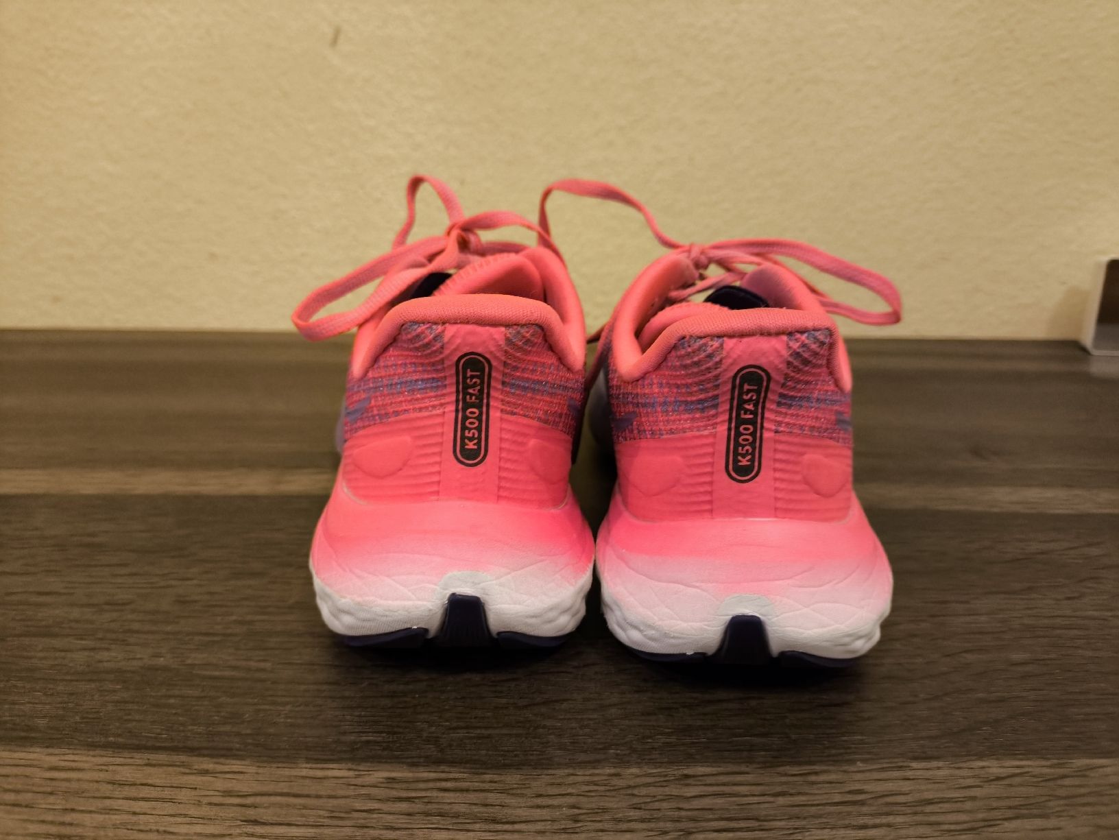 Decathlon Schuhe für Mädchen: Turnschuhe Grösse 34 – Gebraucht aus Tecknau von pia_b86r 2