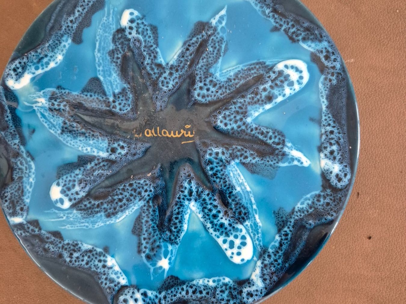 Piatti di portata: Vallauris Sous-plat ou Assiette décorative C32 – Usato da Fully venduto da tameab 3