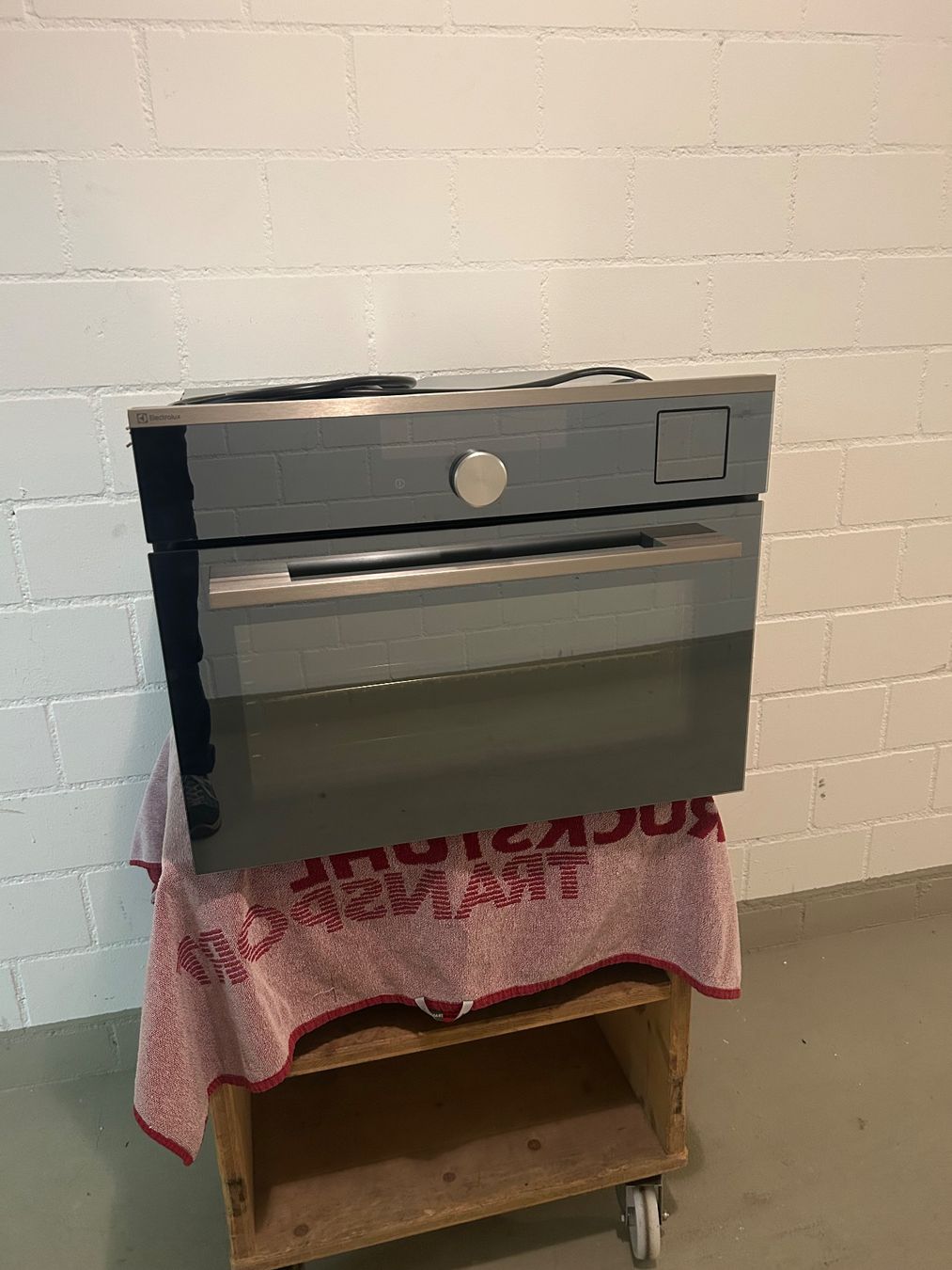 Electrolux Forni: Kombi Backofen-Steamer – Usato da Zürich venduto da Barca10