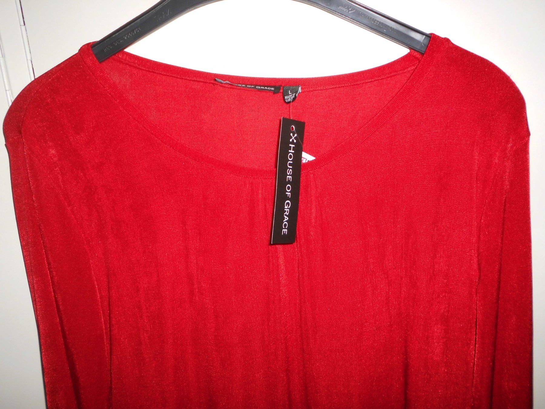 T-shirt: T-shirt rouge T. L – Nuovo (secondo la descrizione) da Marin-Epagnier venduto da Madja 1