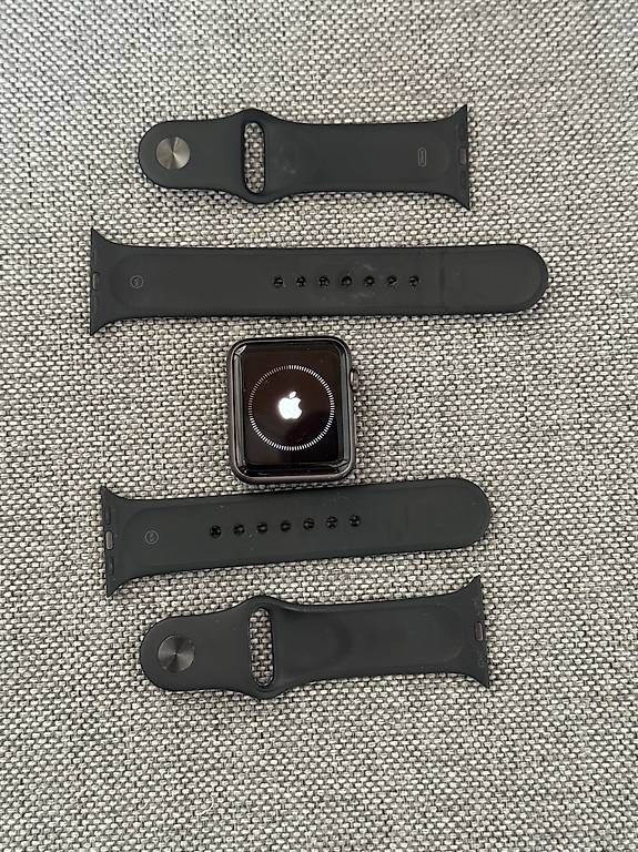 Apple Smartwatch: Apple Watch 42mm Space Gray – Usato da Effretikon venduto da Gettrix 1