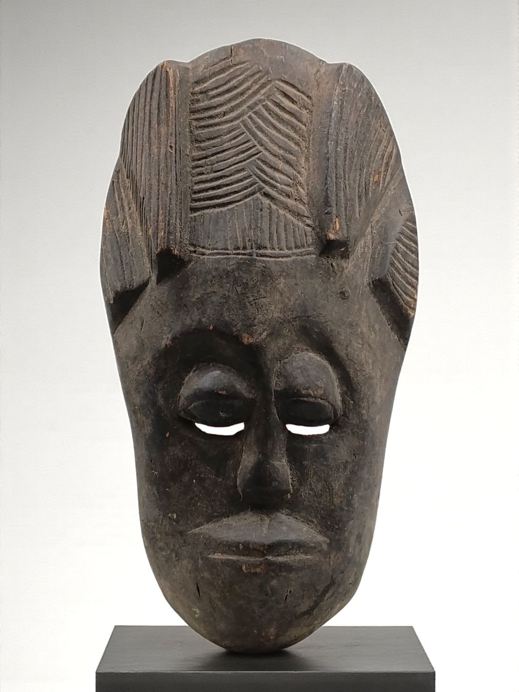 Arte internazionale: Antike afrikanische Maske – Usato da Hochfelden venduto da Relict