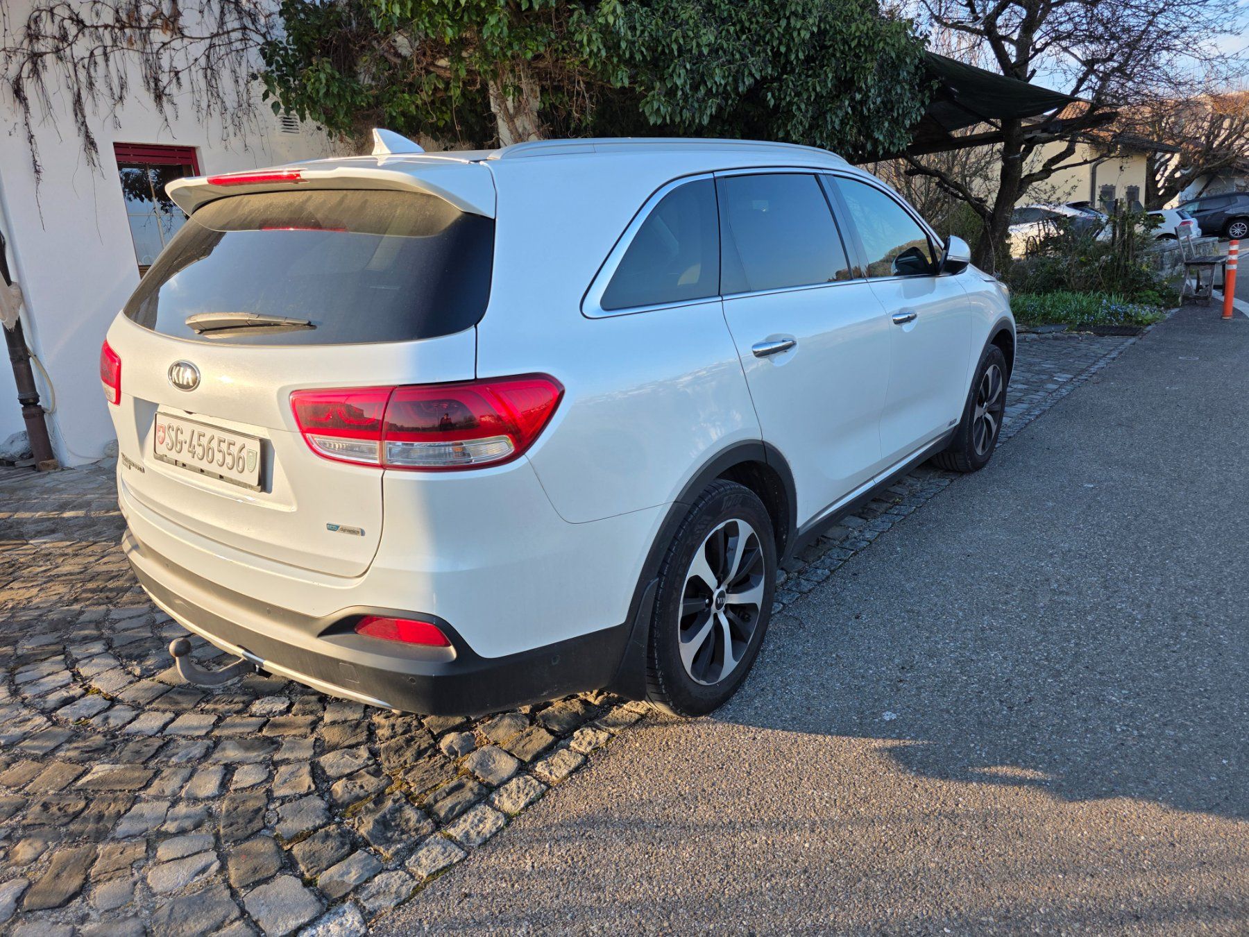 Kia Autos: Kia Sorento 2.2 7p Vollaustatung – Gebraucht aus Jona von Blackstorne 3