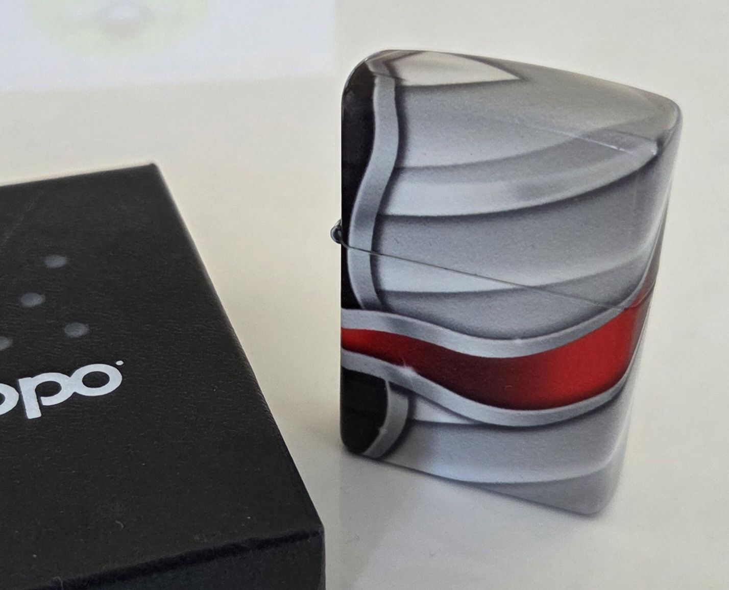 Zippo Accendini: Zippo Flammen Logo – Nuovo (secondo la descrizione) da Zufikon venduto da lakotassu