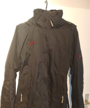 Damen Jacke Mammut schwarz Grösse M guter Zustand