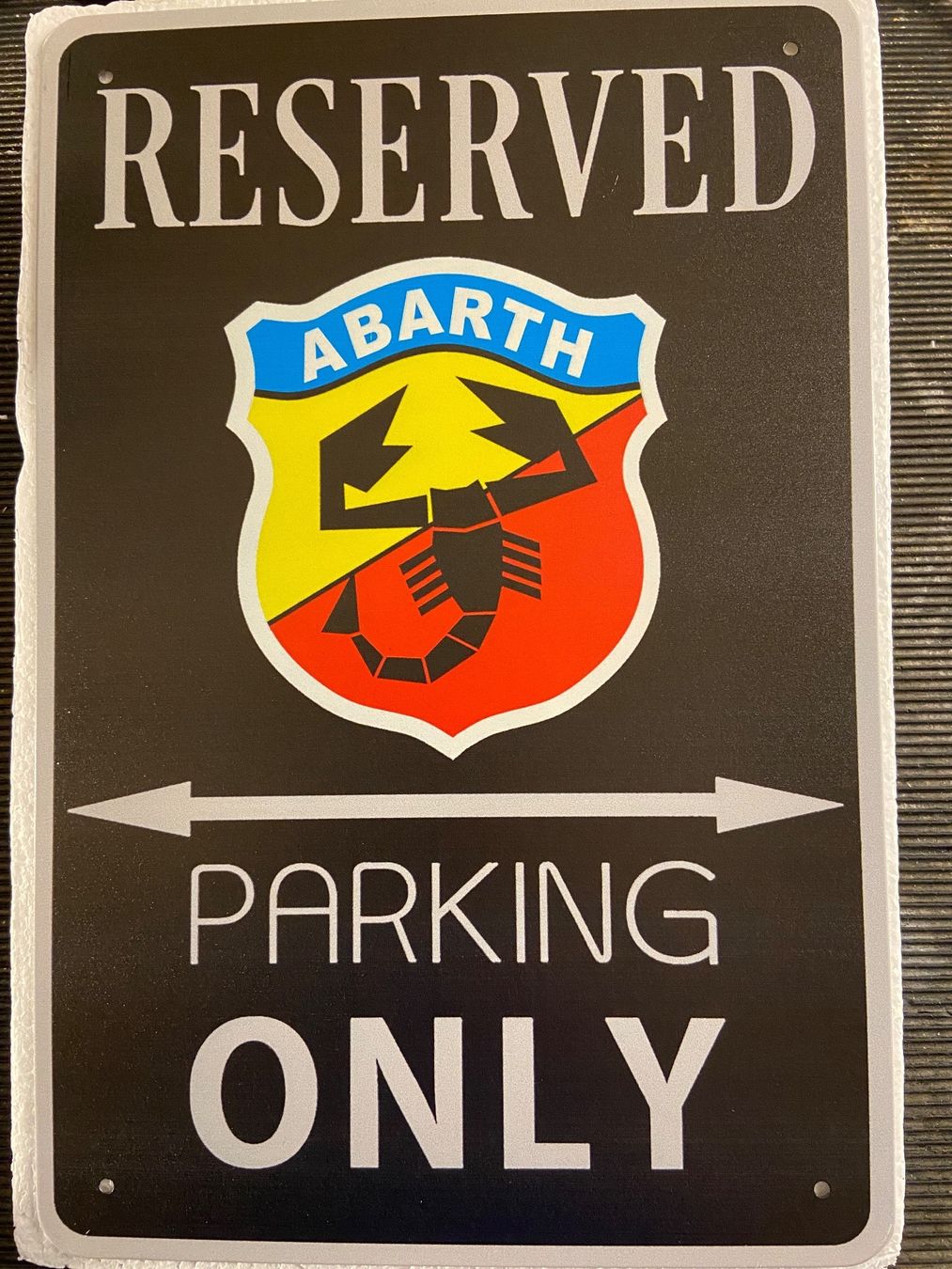 Insegne: ABARTH PARKING ONLY! TOP ANGEBOT NEU – Nuovo e nell'imballaggio originale da Seon venduto da Aaargauer01 3