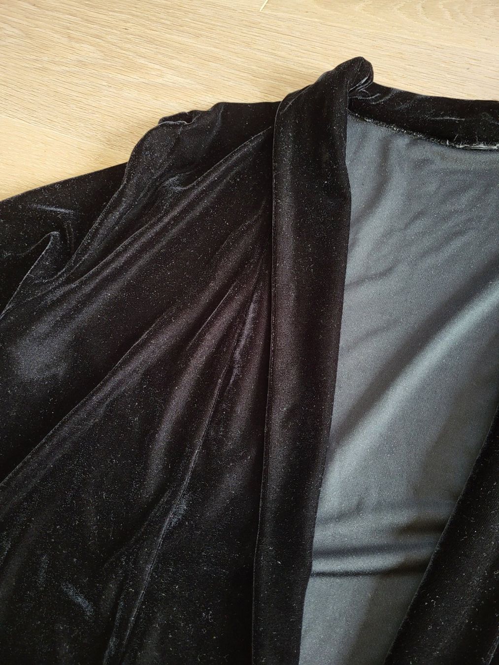 Vestes: schwarzes Samtjäggli Jacke M – D'occasion à Steffisburg par esneusdaheime 2