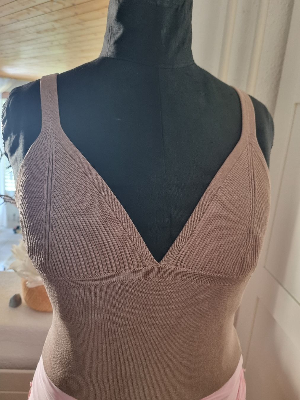 Tops: Zara Top beige Grösse S mit Etikett – Neu und originalverpackt aus Mollis von mon_my8v
