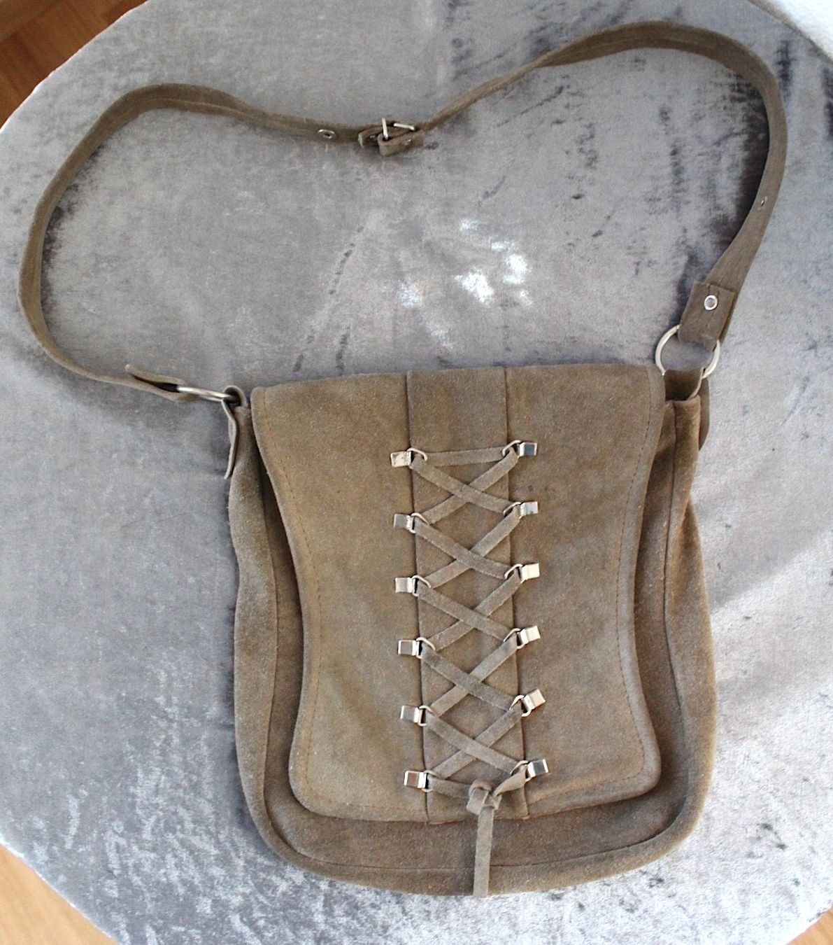 Borse da donna: Vintage Tasche – Usato da Locarno venduto da madame-tus-sauds 1